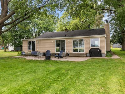 1583 Butte Des Morts Beach Rd