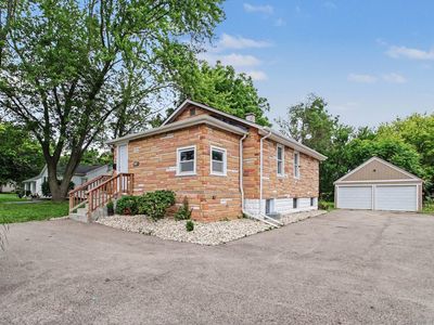 208 W Nippersink Rd