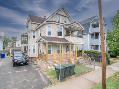 10 Revere St