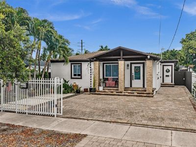 310 SW 65th Ave