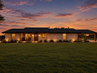 452 E Pecan Tree Rd