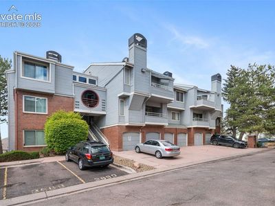 3700 Iguana Dr