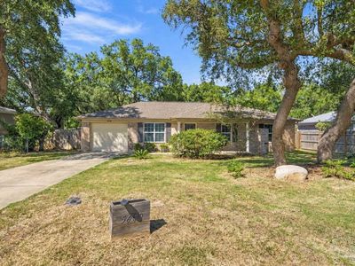 Property at 5640 Government Dr, Gulf Breeze, FL