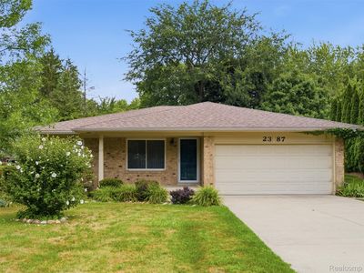 2387 Sanders Pl