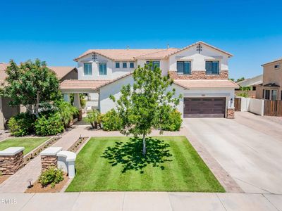 2262 E JADE Court