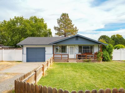 Property at 1200 13th St, Benton City, WA
