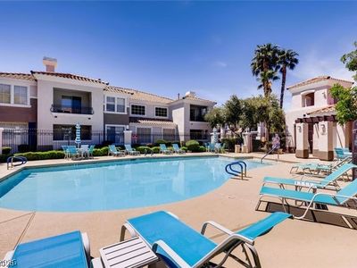 2325 Windmill Pkwy APT 1813