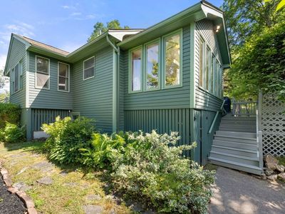 31 Forest Ave