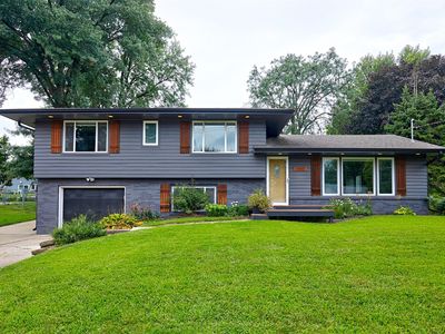 3400 Hillsdale Dr