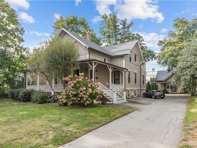 39 Powel Ave #2