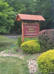3 Colonial Dr APT 3C