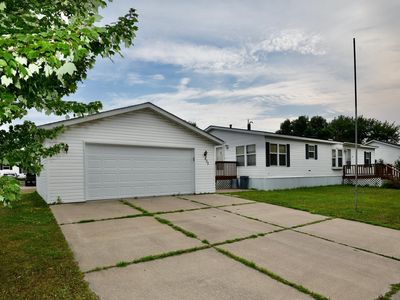 805 2nd St NE #805