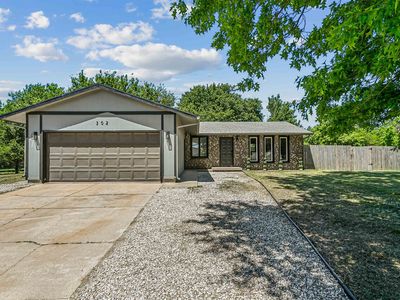 302 W Cherokee Dr