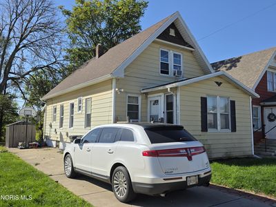 1733 Giant St