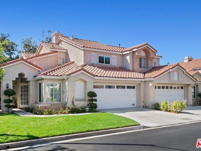 4724 Rhapsody Dr