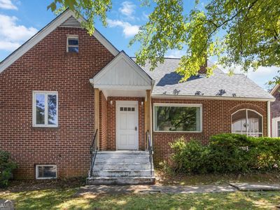 1185 Francis St NW