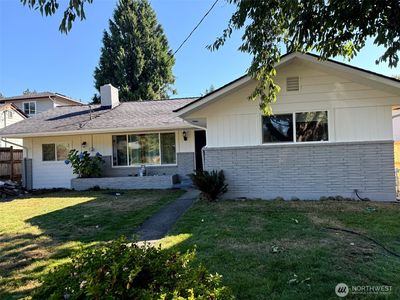 325 SE Andrews Street