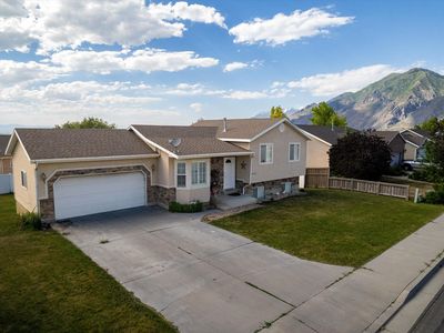 2328 S Cimmaron Dr E