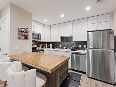 935 La Posada Dr Unit 128
