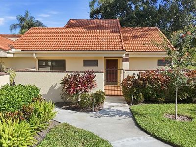 5387 HUNTINGWOOD COURT #4