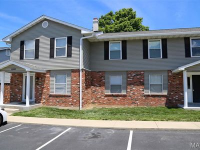 2280 Highland Hill Dr