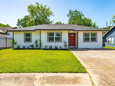 2410 Huntington Dr