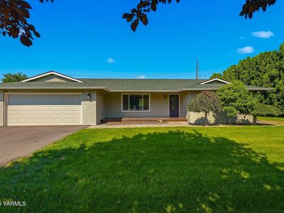 30 Rolling Hills Dr