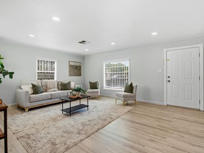 705 Badgley Dr