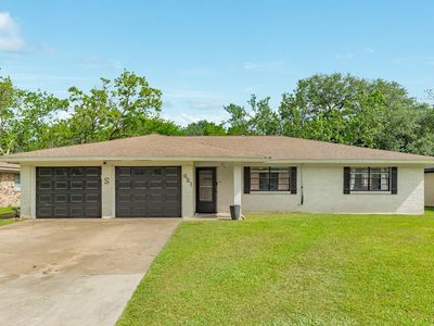 621 Southside Dr