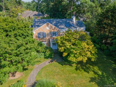2 W Woods Road