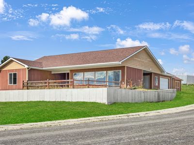 1233 E Woodland Park Rd