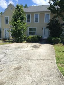 3823 Meadow Green Ct