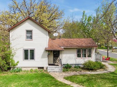 302 9th St W