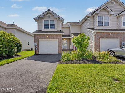 5 Village Place