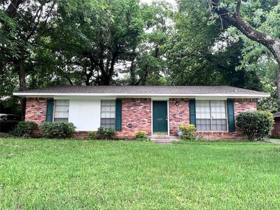 Property at 429 Fieldbrook Dr, Montgomery, AL