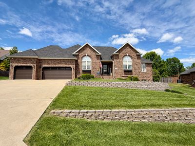 2711 W Executive Circle