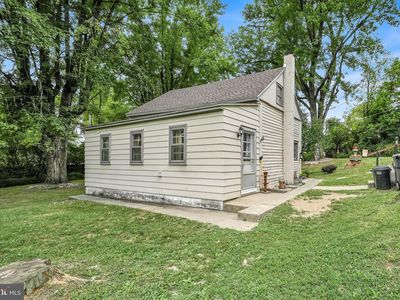 1325 Moselem Springs Rd