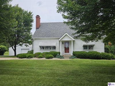 754 E Main St