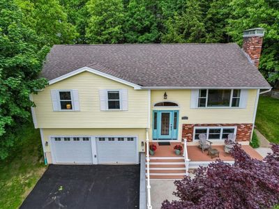 12 Barkland Drive