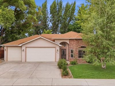 3093 Fairbanks Ln