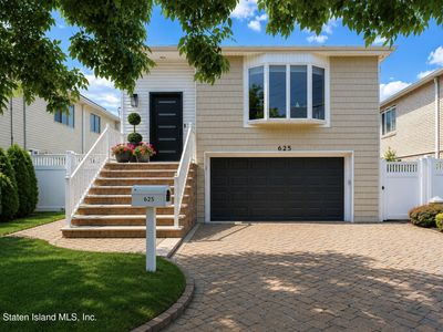 625 Barlow Ave