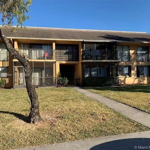 5855 Washington St APT 90