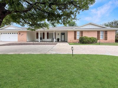 801 Skyline Dr