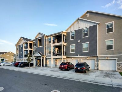 1813 W Newcastle Ln #302