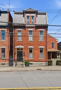 2315 Sarah St