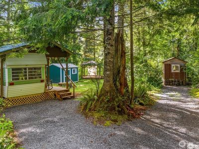 137 Paradise Drive