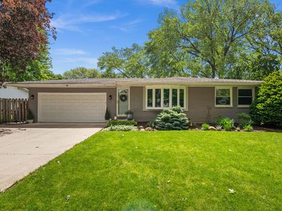 Property at 1515 Jewel Ave, St Charles, IL