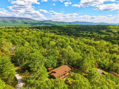 455 Woodside Dr