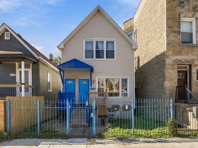 2956 N Elston Ave
