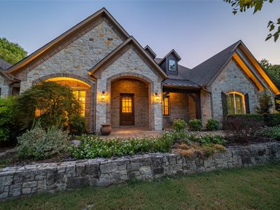 5410 Valley Oak Ct